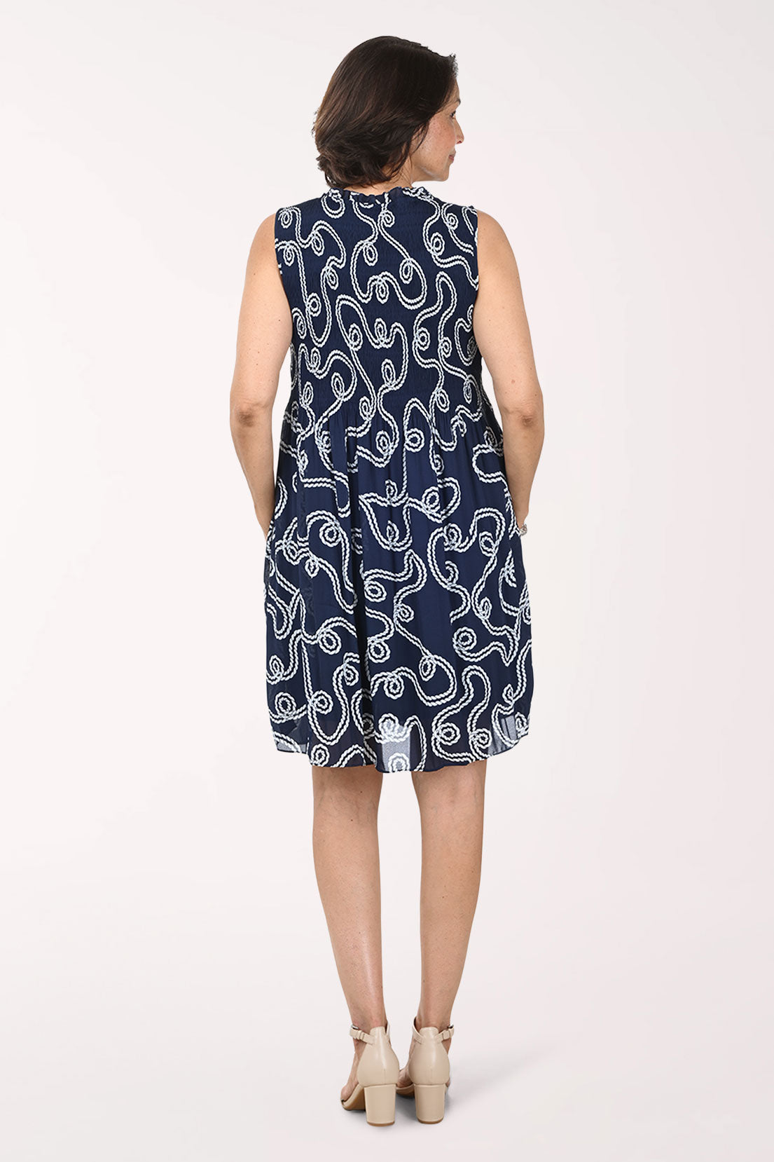 Knotted Rope Sleeveless Pleated Dress