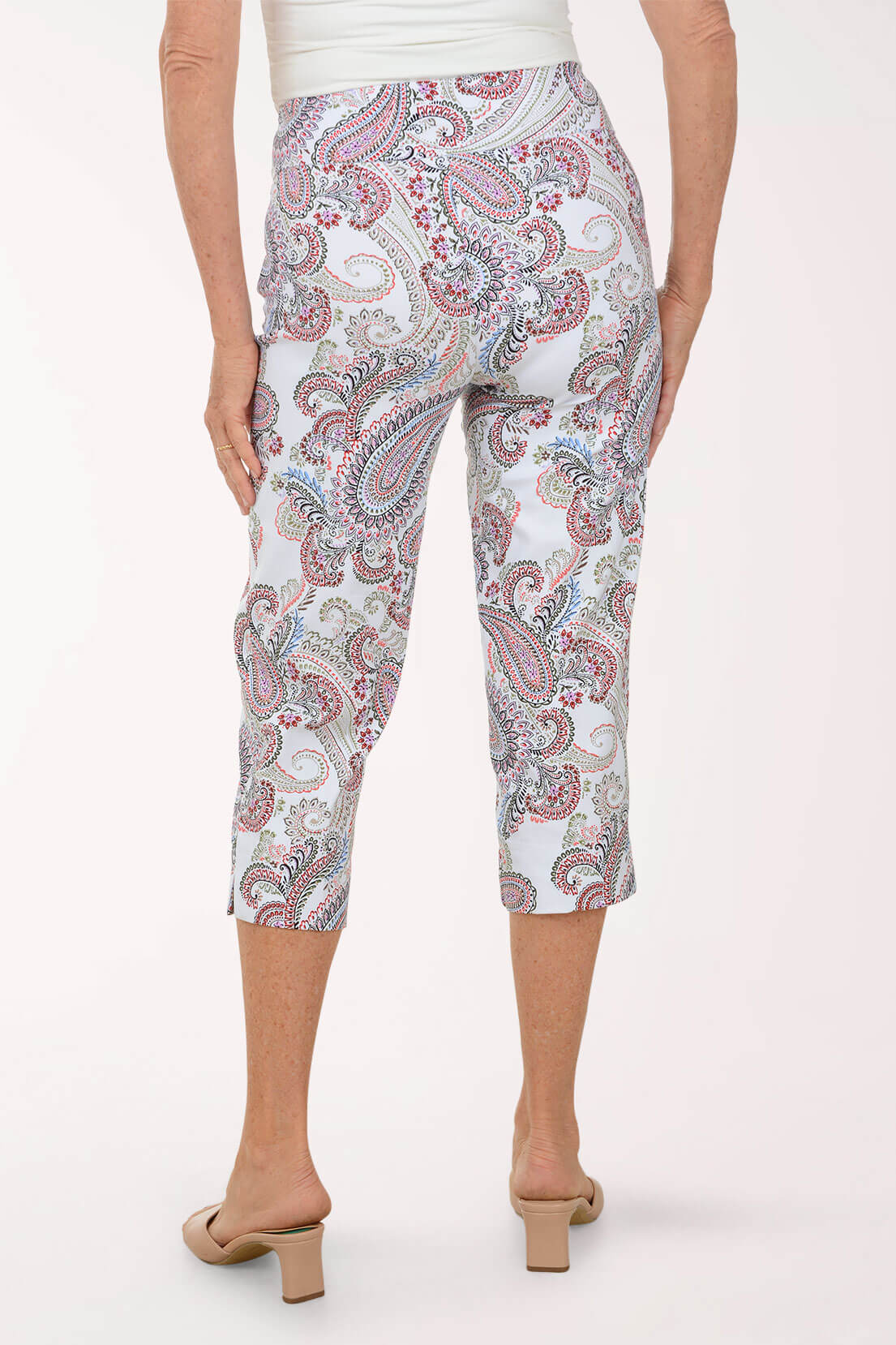 Carnelian Paisley Pull-On Capri Pant