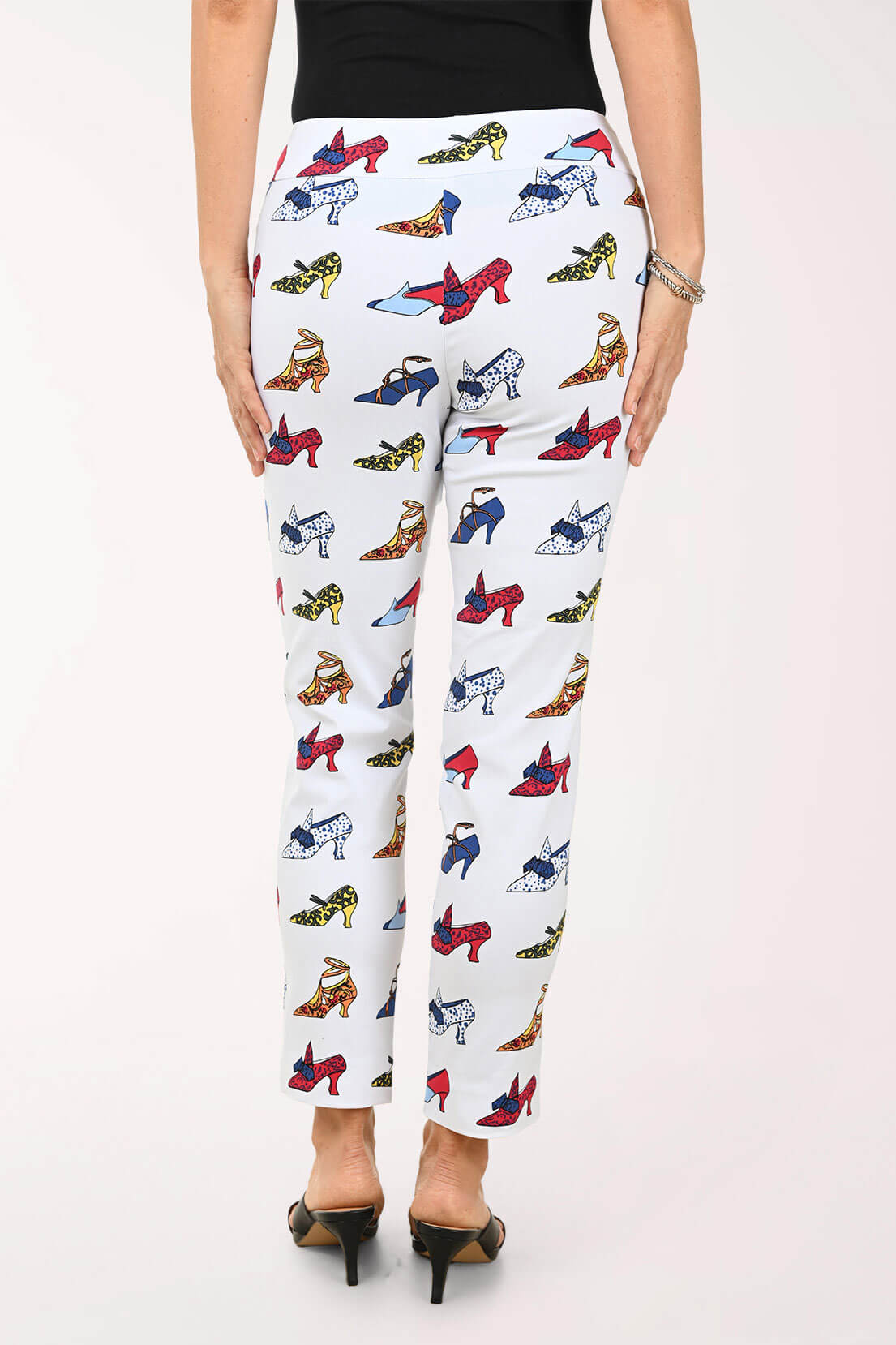 Heels Pull-On Ankle Pant