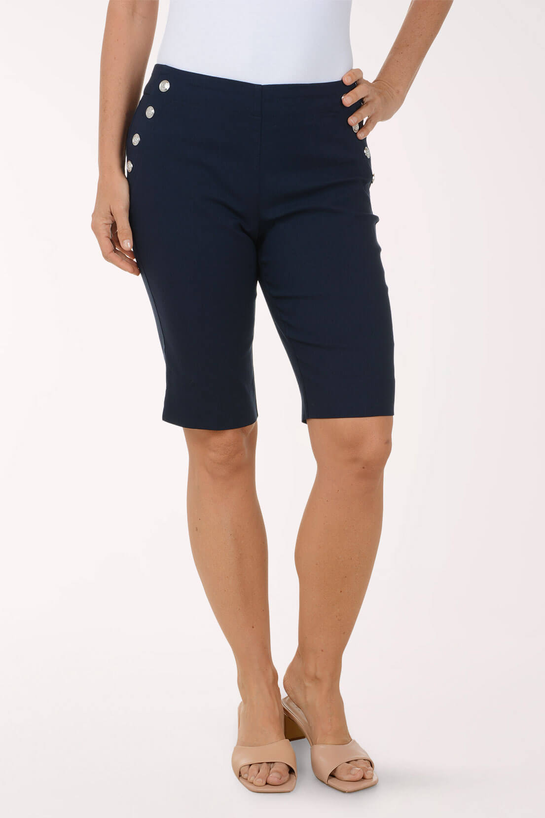 Sailor Buttons Bermuda Short