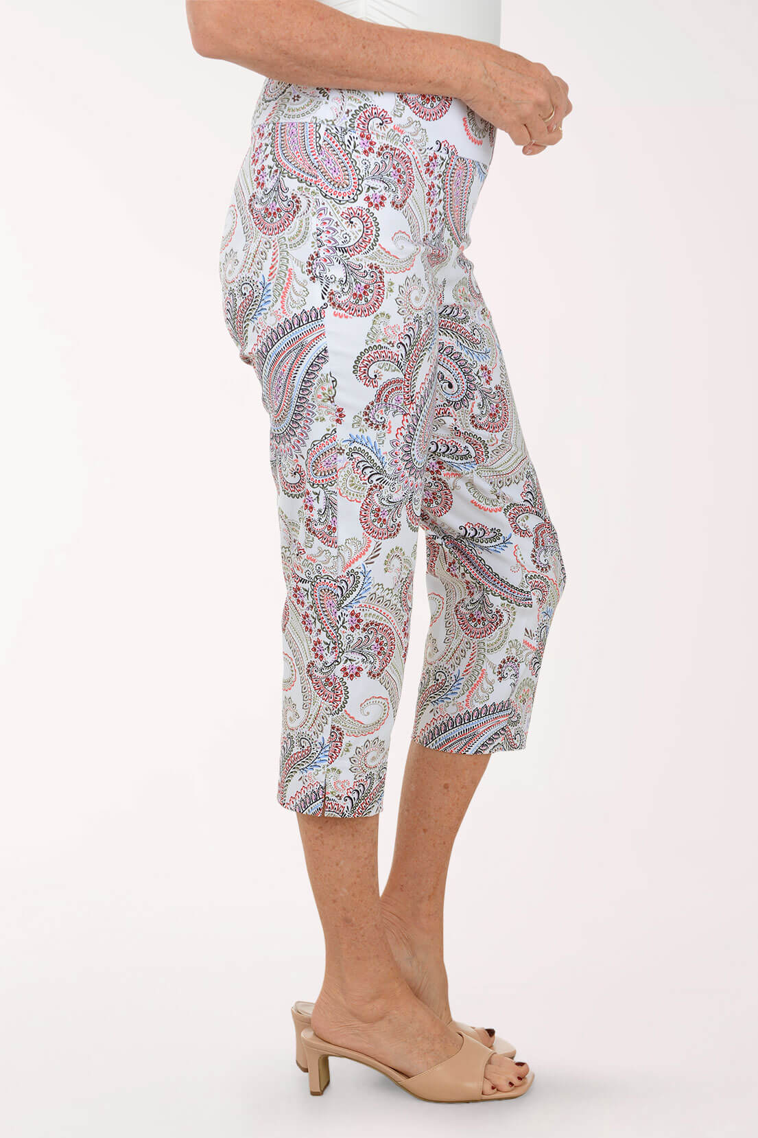 Carnelian Paisley Pull-On Capri Pant
