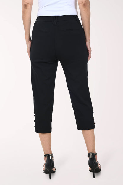 Diamond Grommet Lattice Capri Pant