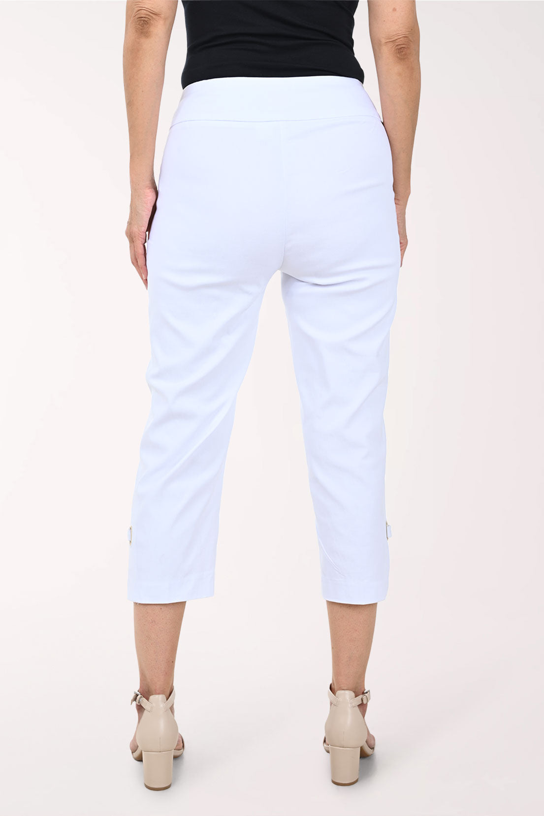 Grommet Loop Hem Capri Pant